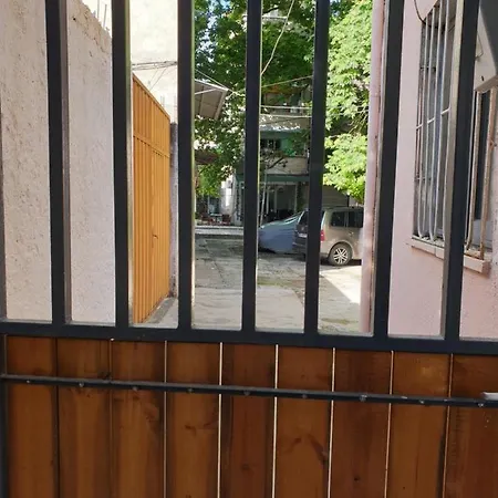 27 Center House * Shkoder