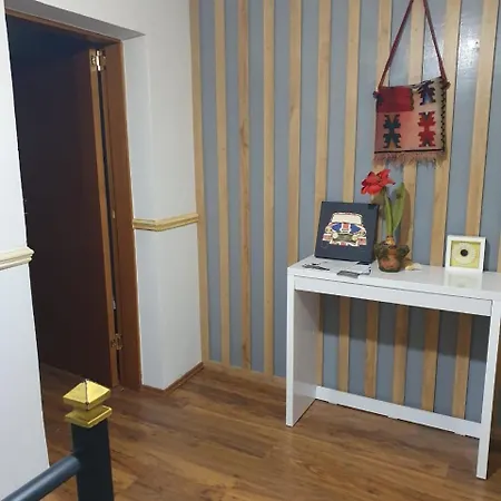27 Center House * Shkoder